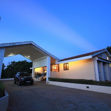 The Ashok Beach Resort Pondicherry Exterior foto