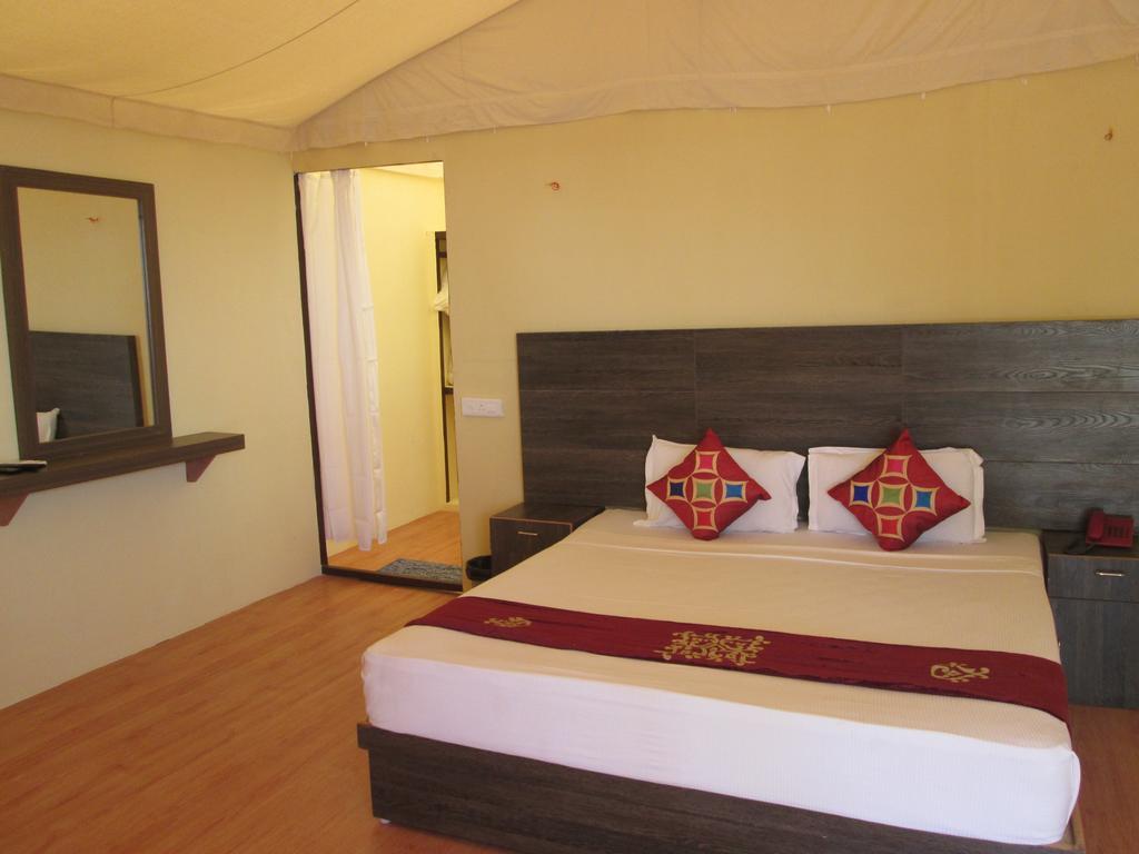 The Ashok Beach Resort Pondicherry Exterior foto