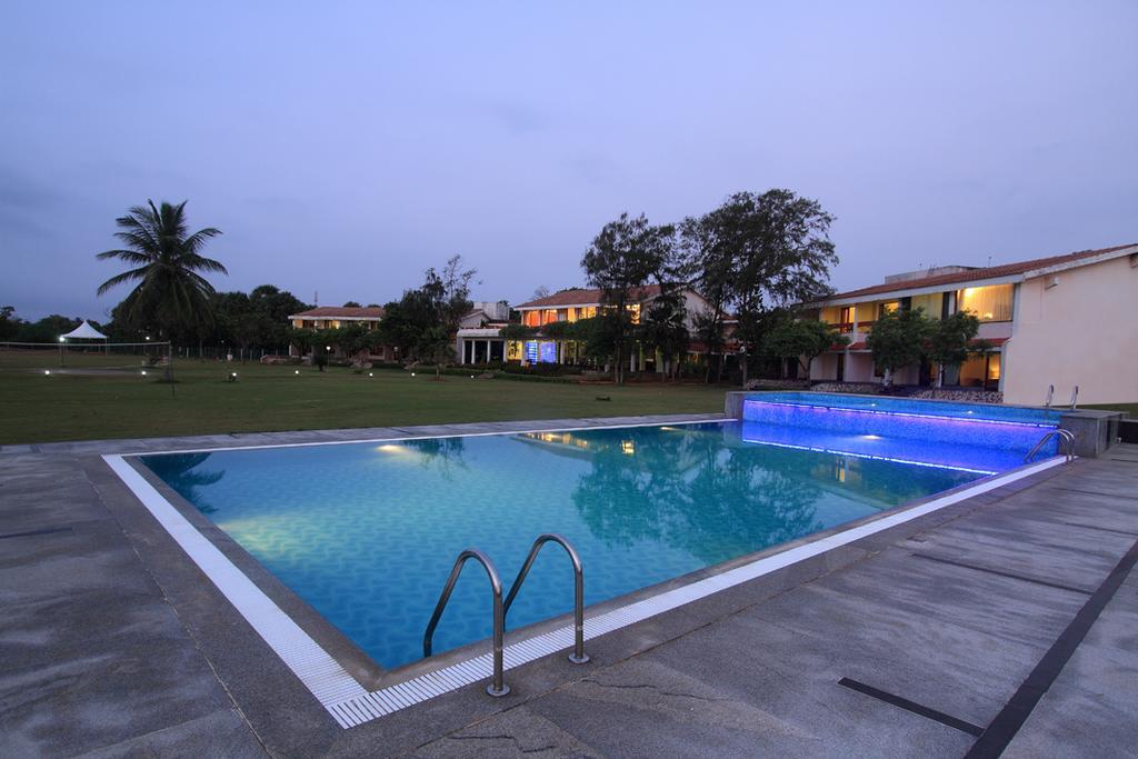 The Ashok Beach Resort Pondicherry Exterior foto