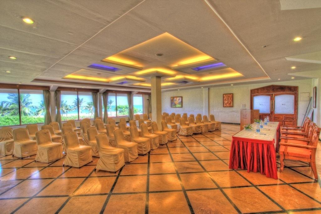 The Ashok Beach Resort Pondicherry Exterior foto